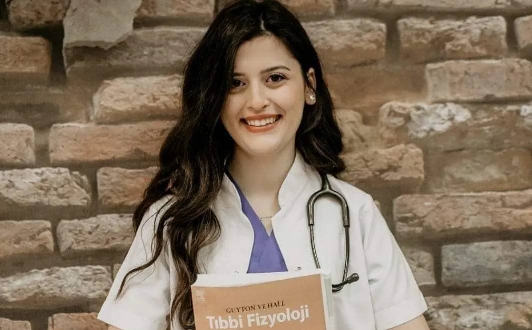 Dr. Melike Sargın İlhan, Kendi Hastanesinde Girdiği Operasyon Sonrası Yaşamını Yitirdi 